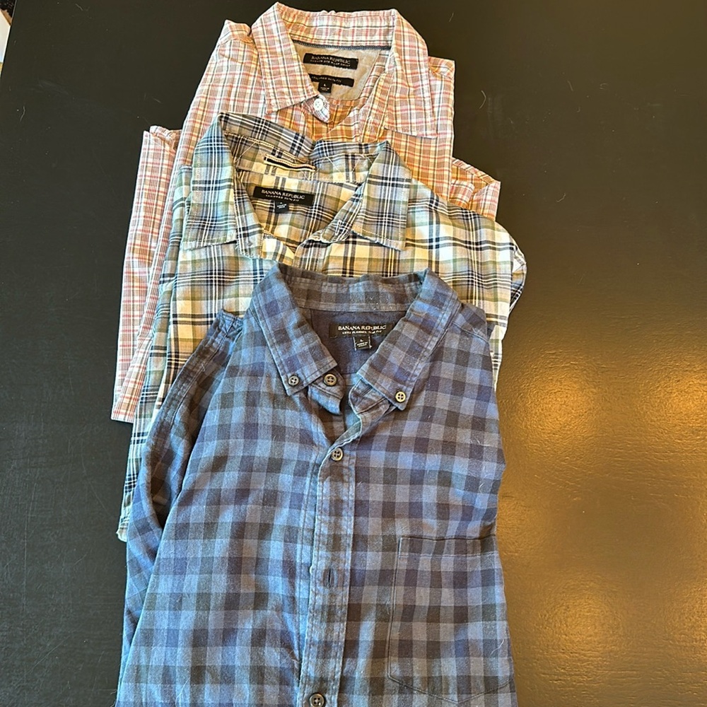 Three banana republic men’s button down
